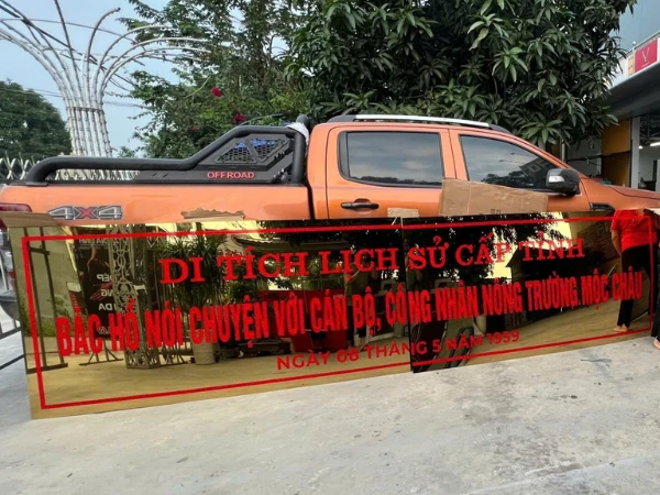 Biển inox ăn mòn